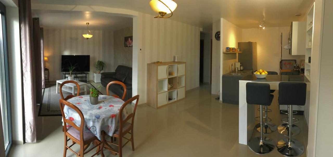 Appart Pres De Meaux Chambry Exteriör bild